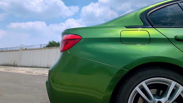 Glossy Metallic Glossy Metallic